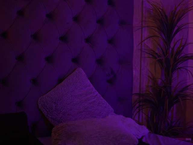 CallieDoll's BongaCams show and profile