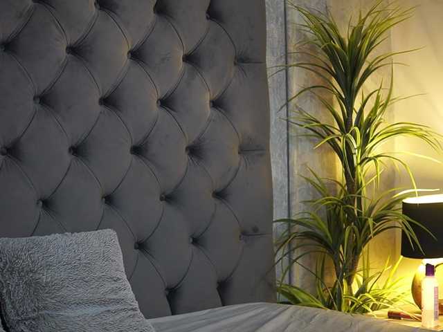 CallieDoll's BongaCams show and profile