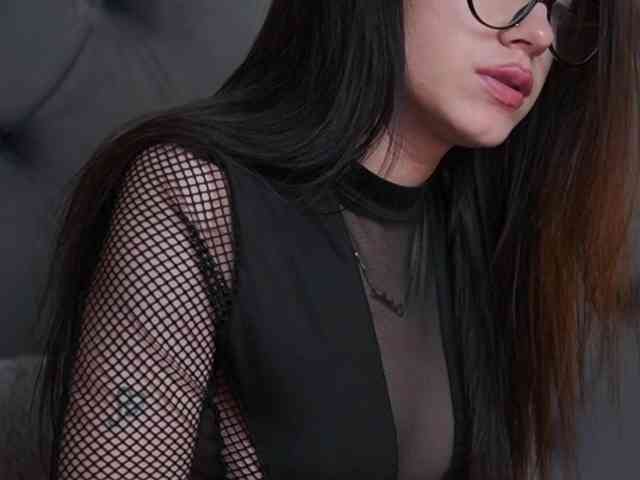 CallieDoll Live Webcam on BongaCams