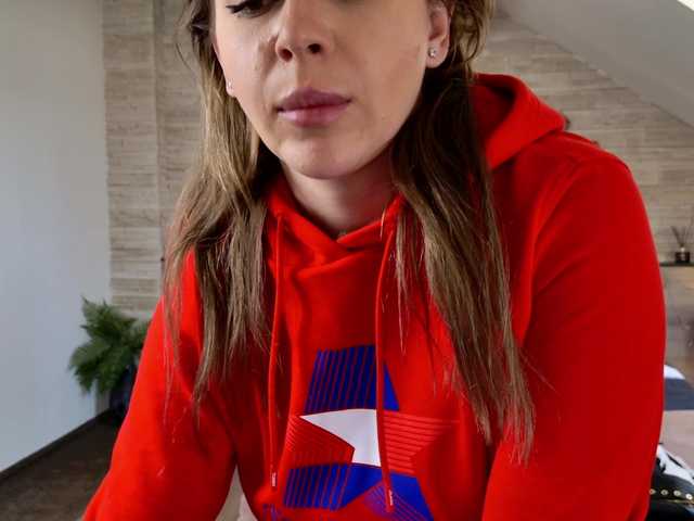 hornybe3's BongaCams show and profile