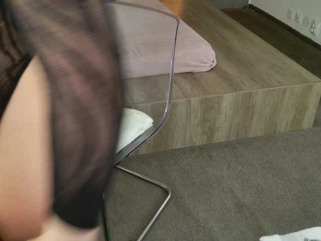 hornybe3's BongaCams show and profile