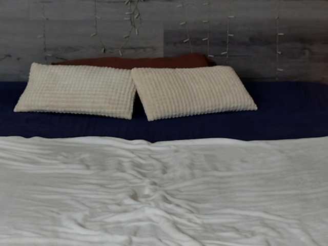 hornybe3's BongaCams show and profile