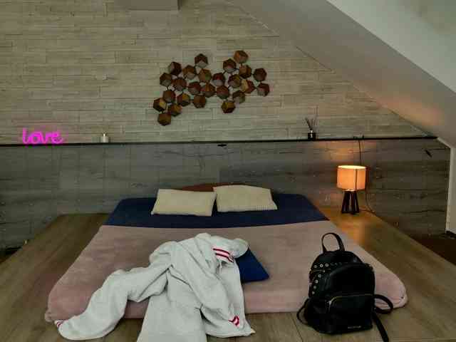 hornybe3 Live Webcam on BongaCams