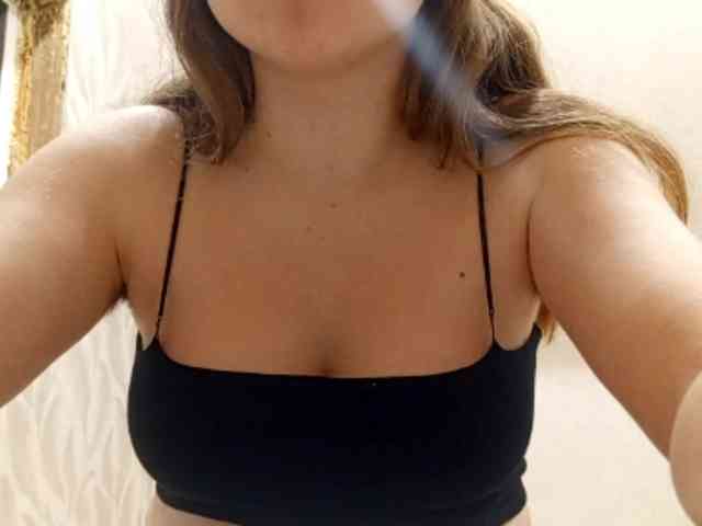 FidelaStickford webcam