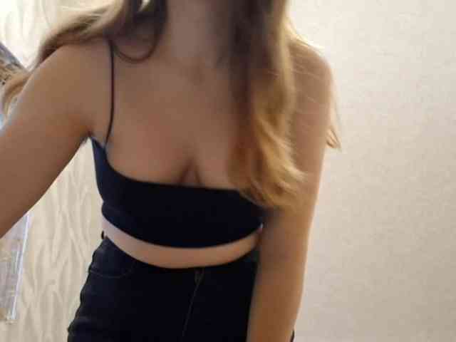 FidelaStickford webcam