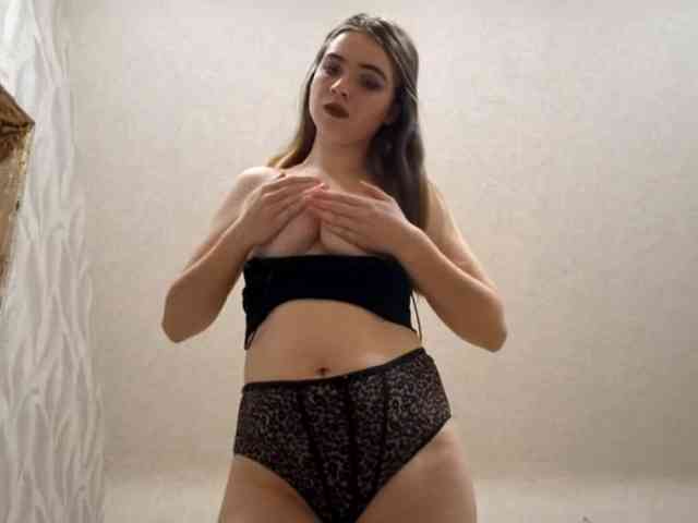 FidelaStickford webcam