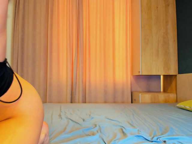 laumalove's BongaCams show and profile