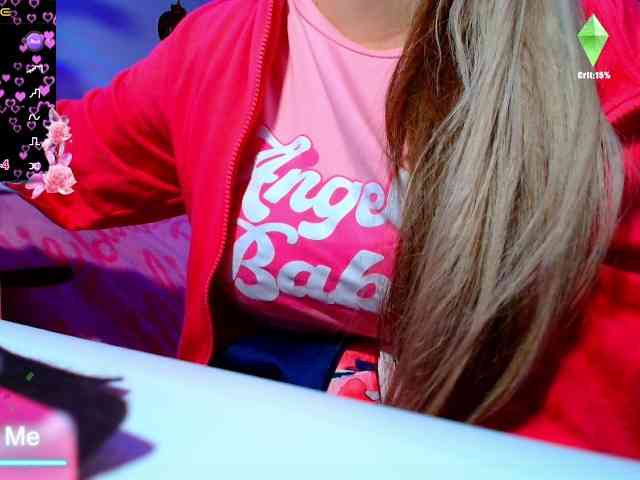 GODDESSKIKIDOLL webcam