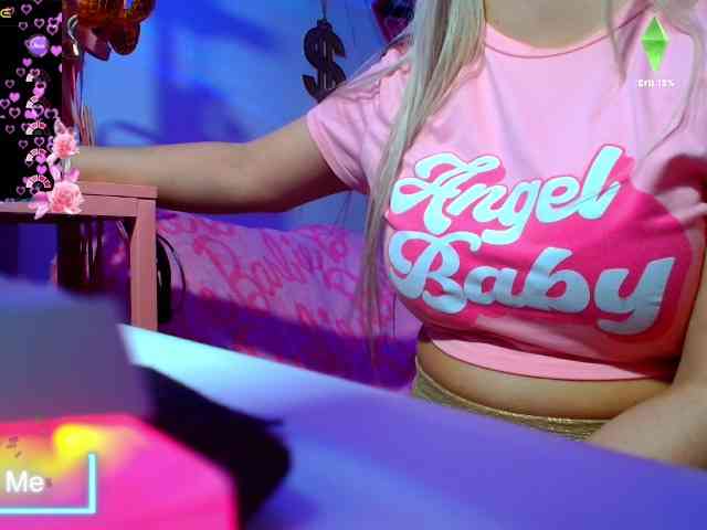 GODDESSKIKIDOLL webcam