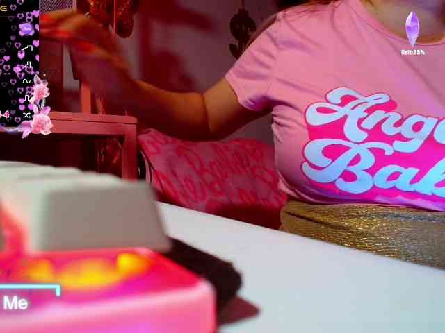 GODDESSKIKIDOLL webcam