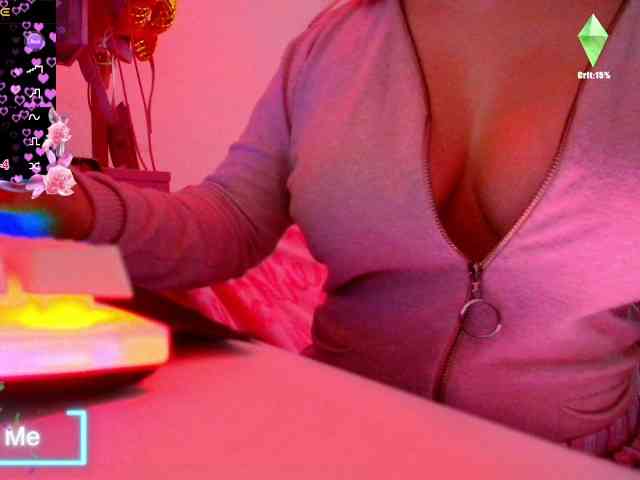 GODDESSKIKIDOLL webcam