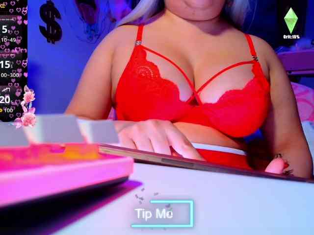 GODDESSKIKIDOLL webcam