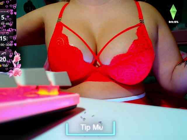 GODDESSKIKIDOLL webcam