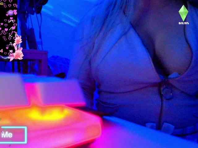 GODDESSKIKIDOLL webcam