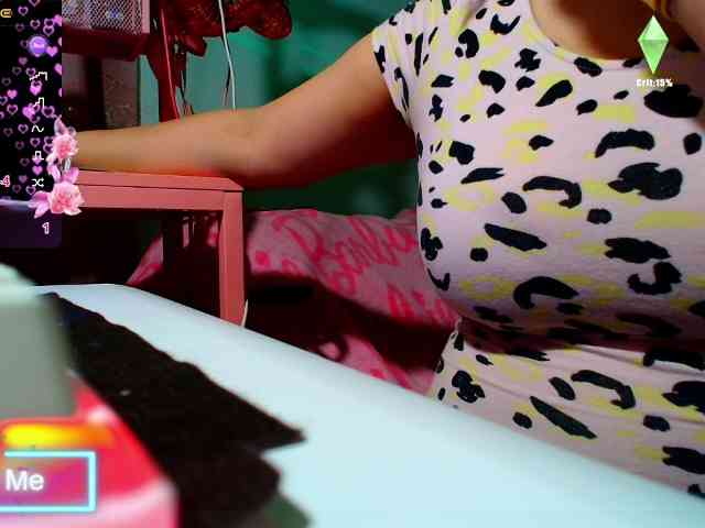 GODDESSKIKIDOLL webcam