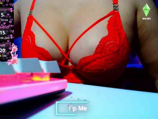 GODDESSKIKIDOLL webcam