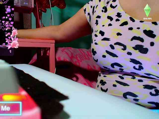 GODDESSKIKIDOLL webcam