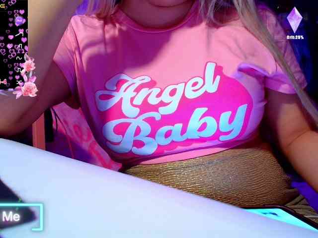 GODDESSKIKIDOLL webcam