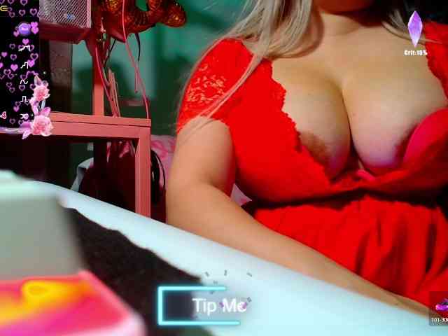 GODDESSKIKIDOLL webcam