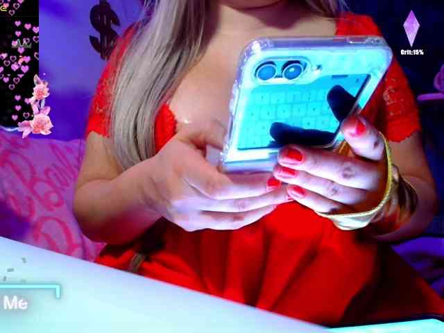 GODDESSKIKIDOLL webcam