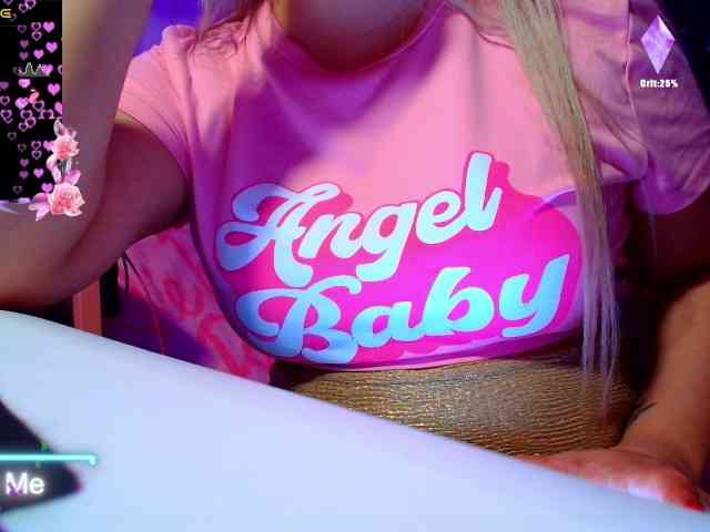 GODDESSKIKIDOLL webcam