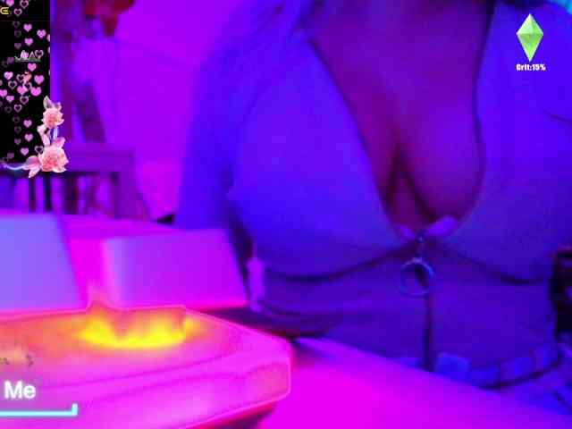 GODDESSKIKIDOLL webcam