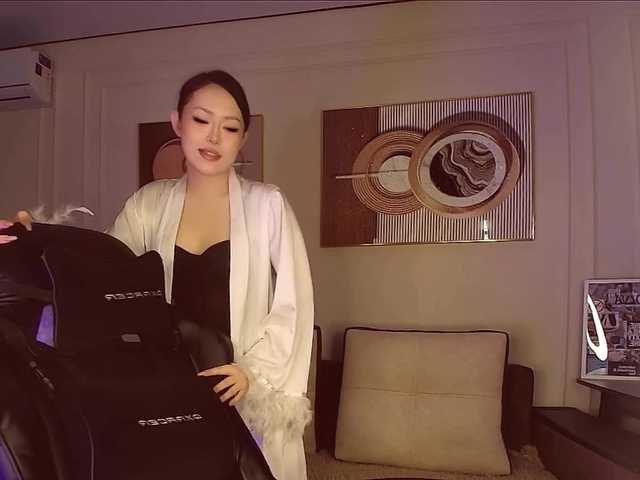 s00nie's BongaCams show and profile