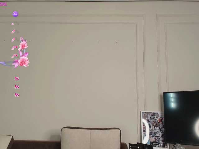 s00nie's BongaCams show and profile