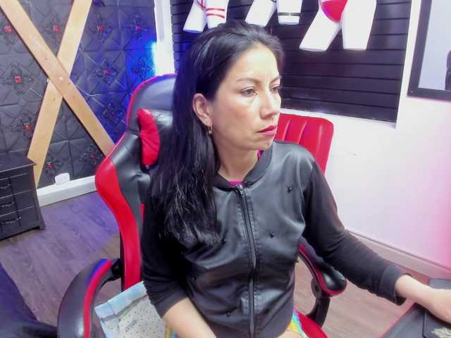 MeganCollins1's BongaCams show and profile