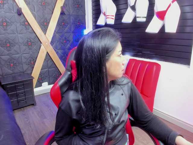 MeganCollins1's BongaCams show and profile