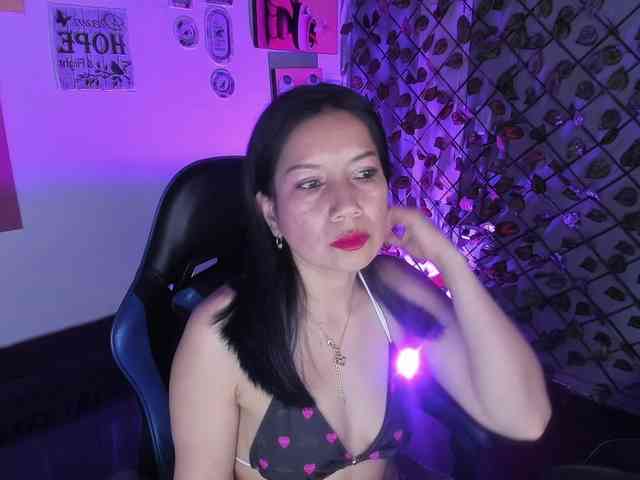 MeganCollins1 webcam