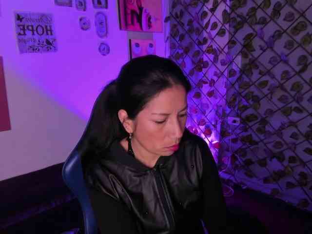 MeganCollins1 webcam