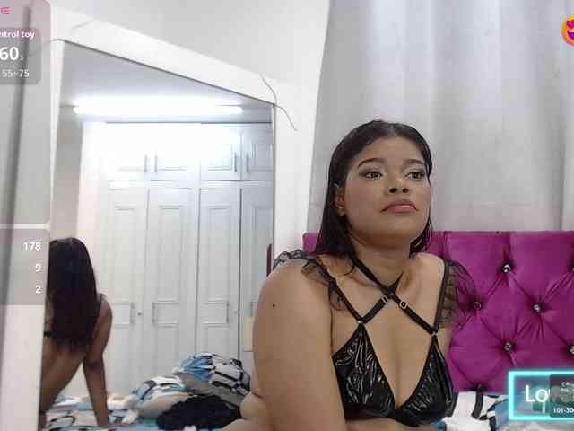 Shantall-Russo webcam