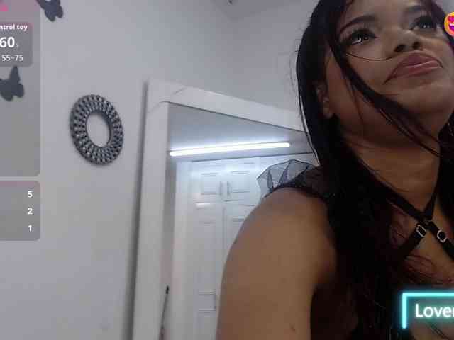 Shantall-Russo webcam