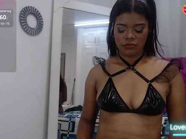 Shantall-Russo webcam