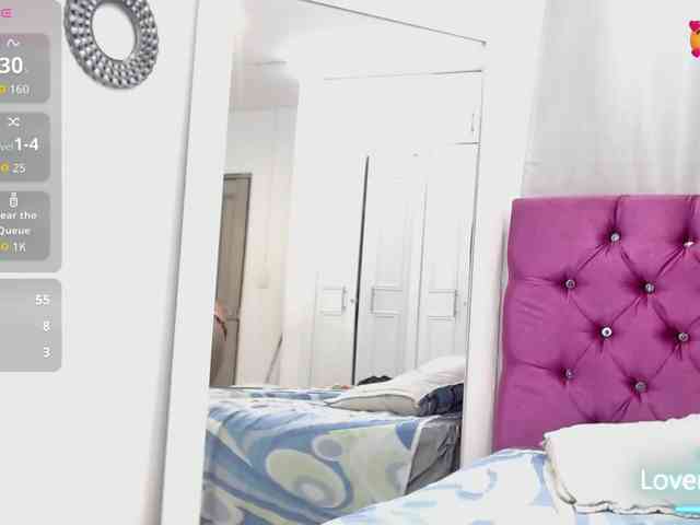 Shantall-Russo webcam