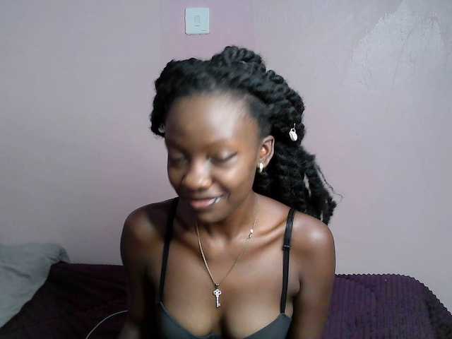 Dirtymaggy's BongaCams show and profile