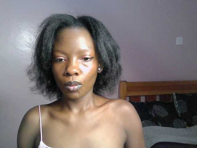 Dirtymaggy's BongaCams show and profile