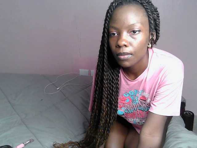 Dirtymaggy's BongaCams show and profile