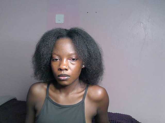 Dirtymaggy's BongaCams show and profile