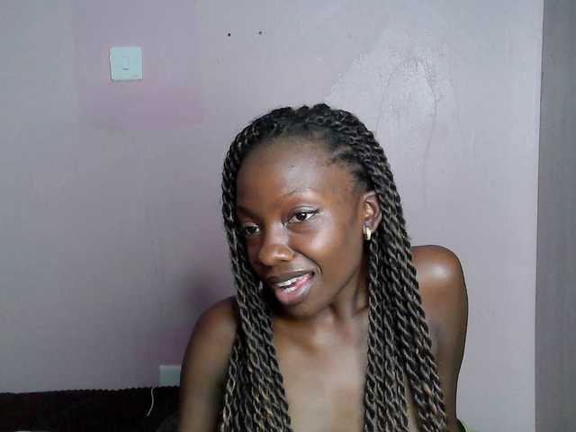 Dirtymaggy's BongaCams show and profile