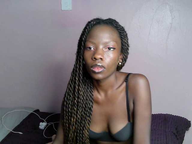 DiabolicalDiva webcam