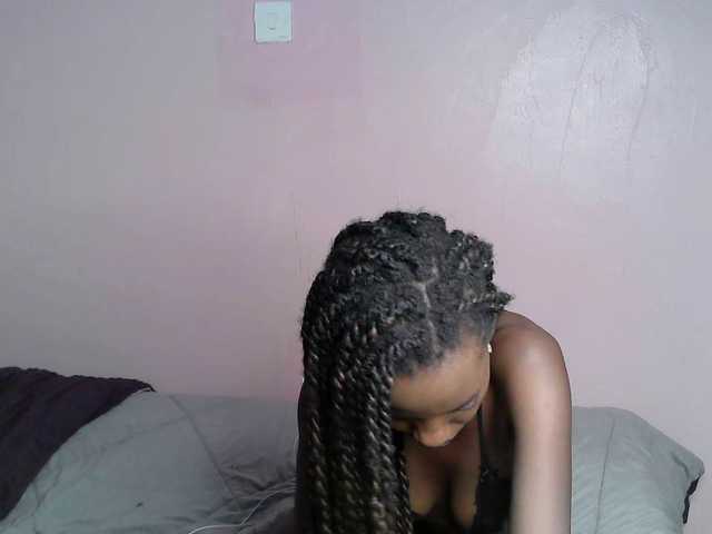 Dirtymaggy's BongaCams show and profile