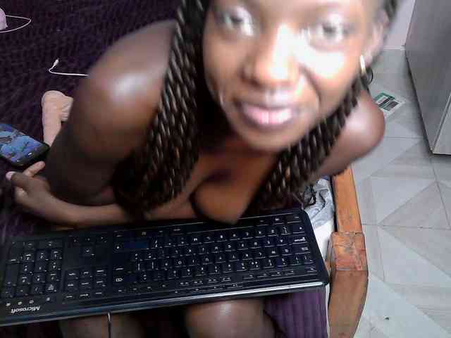 Dirtymaggy webcam