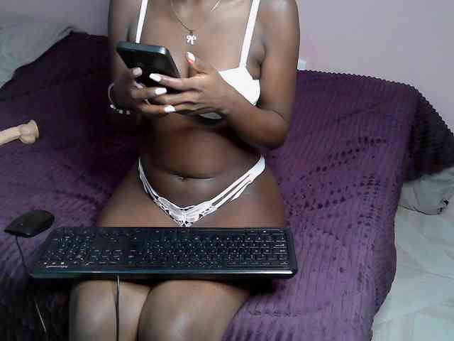 DiabolicalDiva webcam