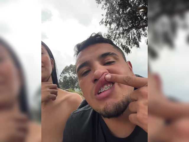 wanda-and-cosmo's BongaCams show and profile