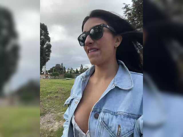 wanda-and-cosmo from BongaCams is Freechat