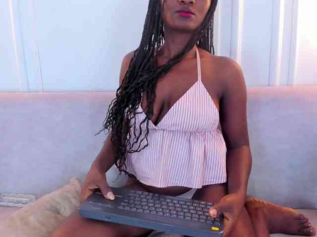 Nahomi-Williams webcam