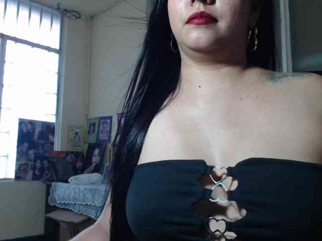 thamara226 Live Webcam on BongaCams