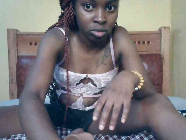 SweetPassion1 webcam